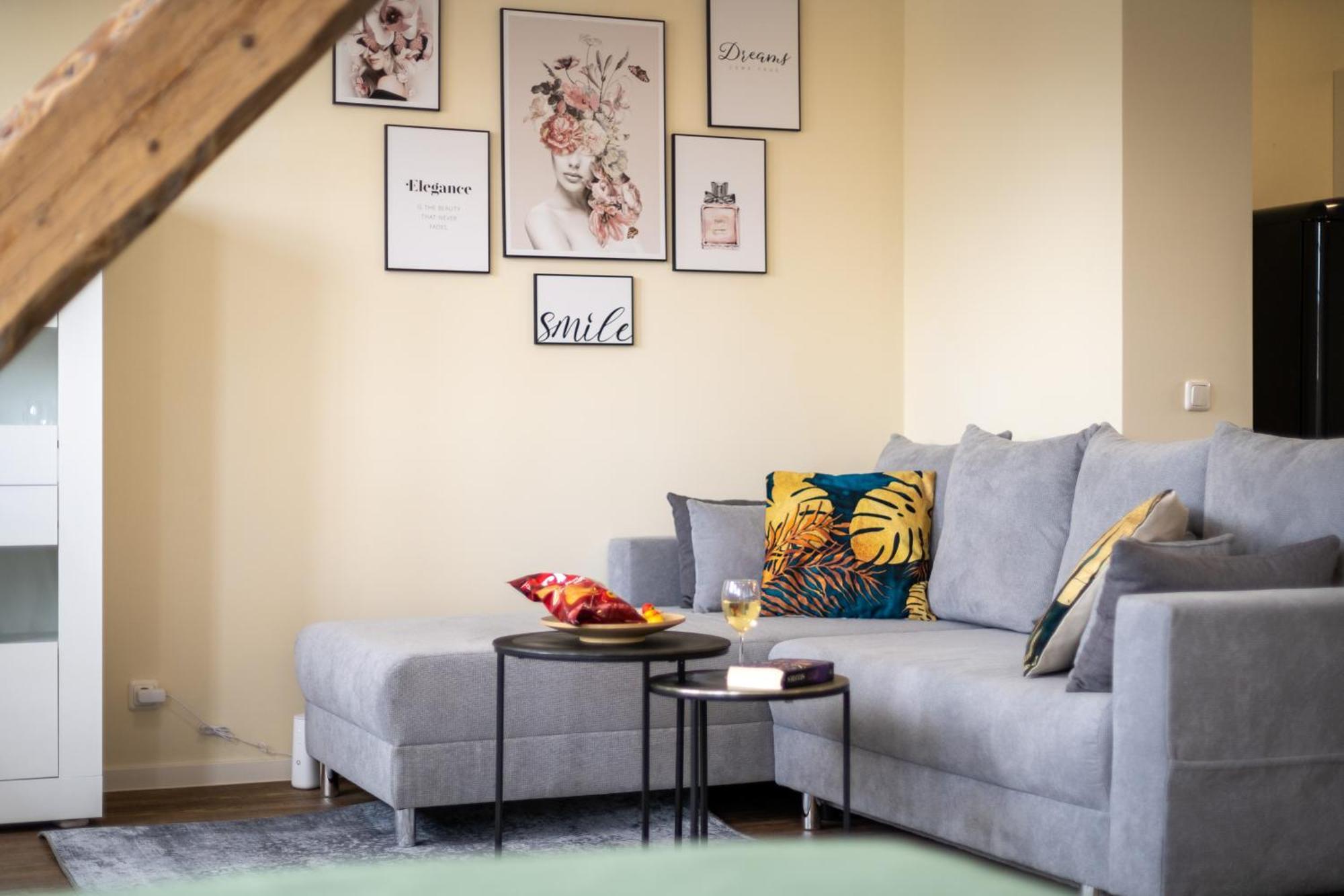 Maracoon - Suite Studios Krefeld Uerdingen I 20 Min Zur Messe Buitenkant foto